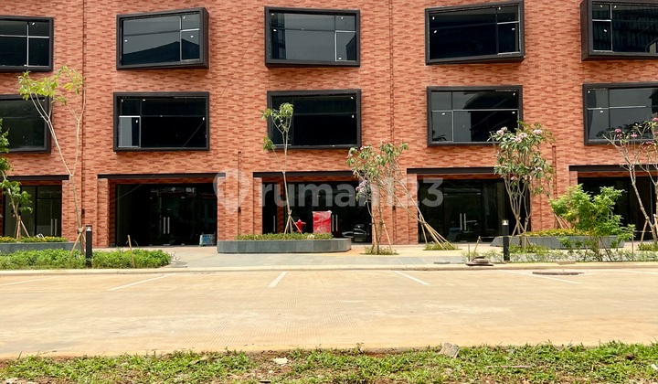 Brand New! Ruko Elevee! Located Below Elevee Apartments! Premium Area, Perfect for Business! 2