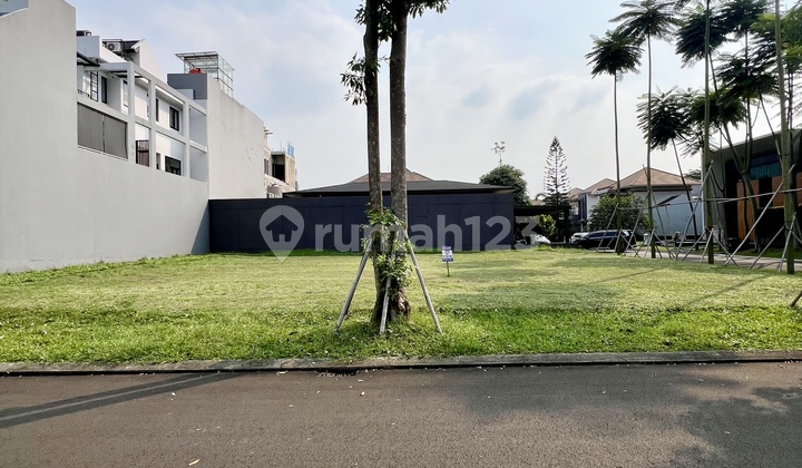 In Front of the Park! Best Location in Sutera Onyx! The Most Favorite Cluster in Alam Sutera Located on Boulevard Street! You'll Definitely Love It, Perfect for Building Your Dream Home, Flood-Free