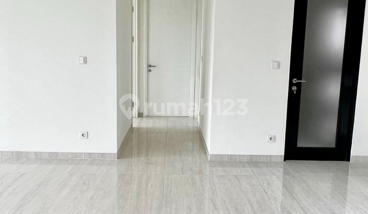 Bestttt View! Lloyd Apartemen 3 Kamar Siap Check In! Serasa Tinggal Dirumah! Fasilitas Bintang Lima Lokasi Super Strategis  2