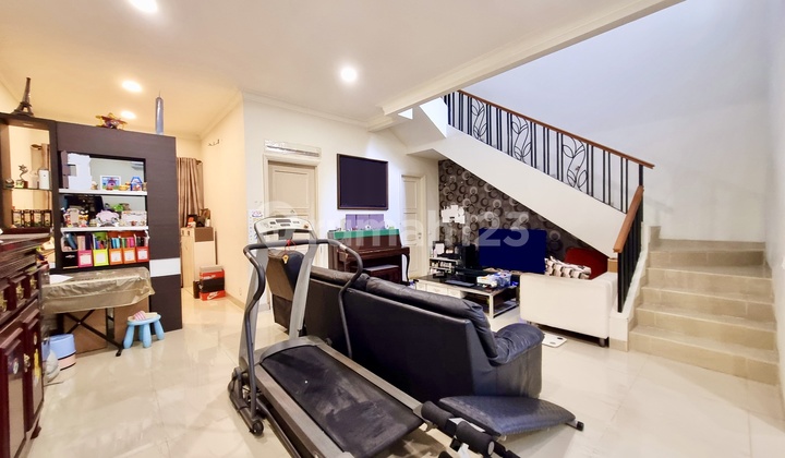 Ga Ada Yang Lebih Murah! Cluster Pascal Gading Serpong! Kawasan Nyaman Untuk Tinggal Fasilitas Lengkap Keamanan Terjamin Bangunan Rapi Terawat  2