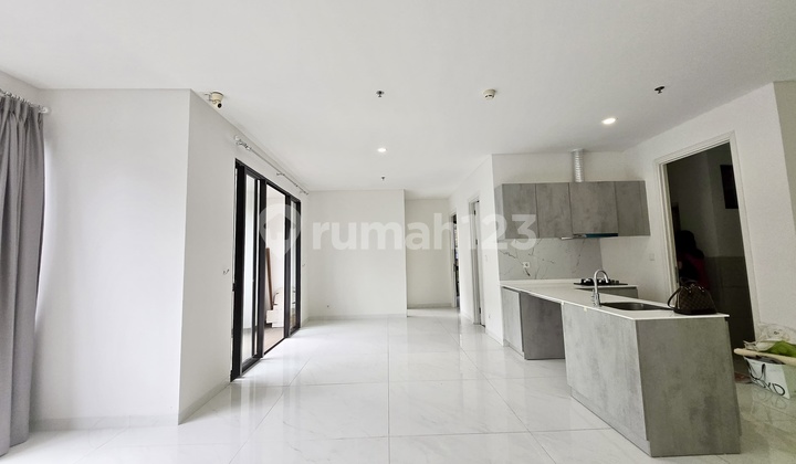 Apartment Rasa Villa! Lloyd Signature Alam Sutera! The Only Concept in Alam Sutera with a New York Vibe in an Elite Area. Apartment Rasa Villa! Lloyd Signature Alam Sutera! The Only Concept in Alam Sutera with a New York Vibe in an Elite Area.