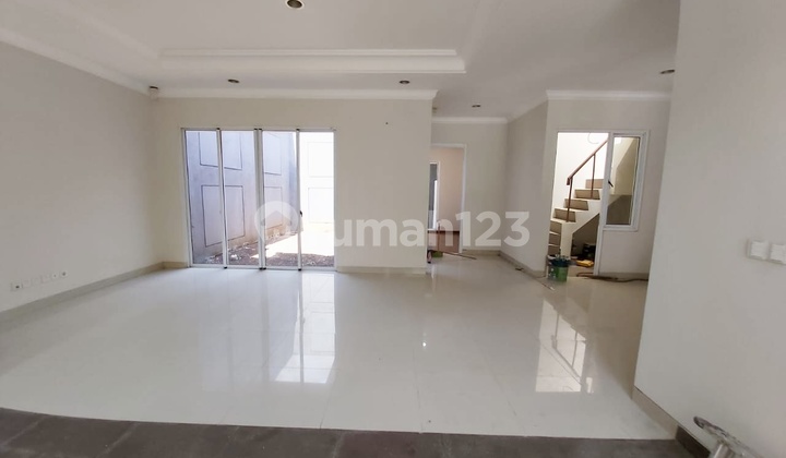 Cluster Premium! Dijamin Suka! Lokasi Idaman Berada Di Pusat Kota Bsd Harga Bisa Nego! Lingkungan Nyaman Dekat Dengan Mall Dll Rumah Bagus SHM di Jl. BSD Grand Boulevard, Pagedangan, Kec. Pagedangan, Kabupaten Tangerang, Banten, BSD Green Wich 2