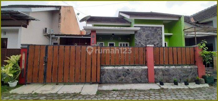 Dijual Rumah Siap Huni Di Wedomarani Utara Sd Model Sleman 1