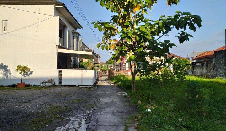 Dijual Tanah SHM di Timur Xt Squer Posisi Tanah Hook 8