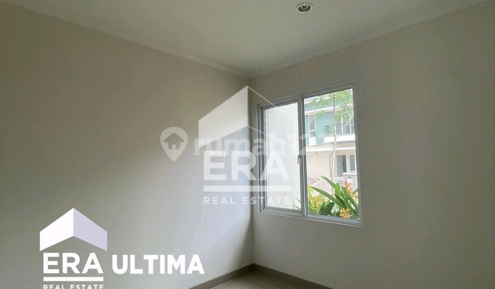Rumah 2 Lt. Di Summarecon Mutiara Makassar, Kota Makassar, Sulawesi Selatan. 2