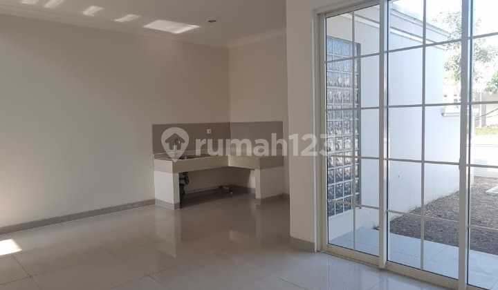 Cheap!! Beautiful House in Anapuri Cluster, Podomoro Park Bandung 2