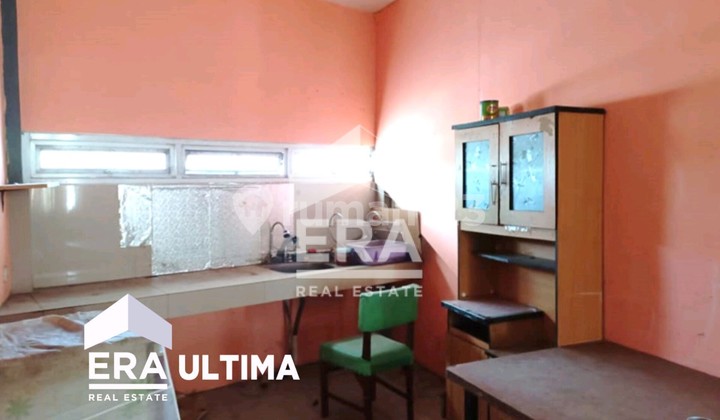 Shop House 3.5 Floors, 8 Meters Frontage on Main Road Setiabudi, Bandung. 2