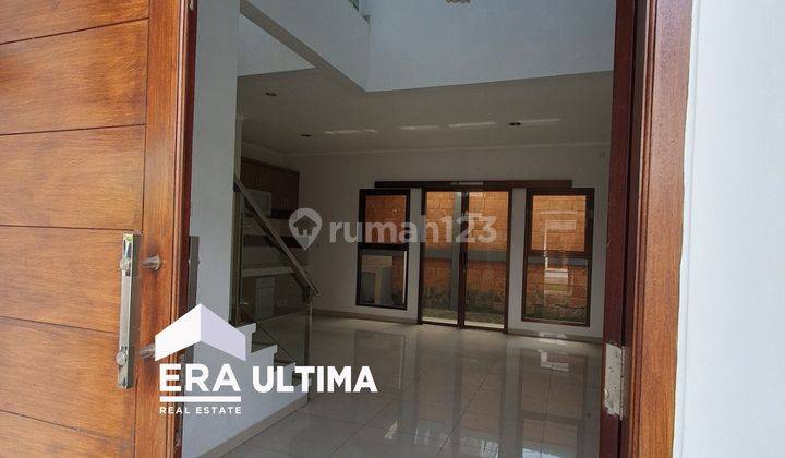 Rumah Modern 2 Lantai Siap Huni di Cimahi Utara, Cimahi Dekat RS Mitra Kasih 2