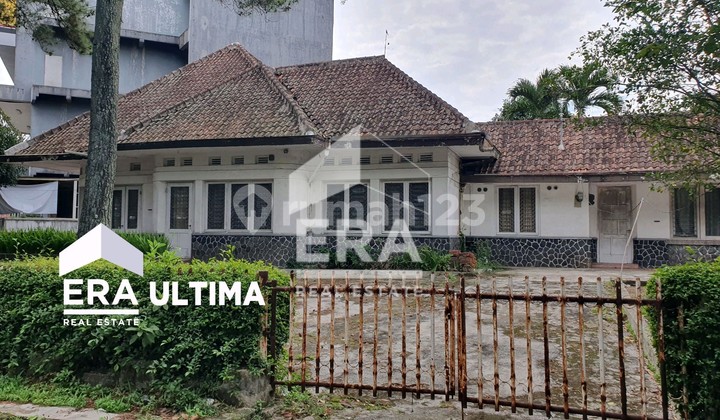 Strategis Rumah Luas Asri di Jl. Dr. Cipto, Sayap Cipaganti, Bandung. 2