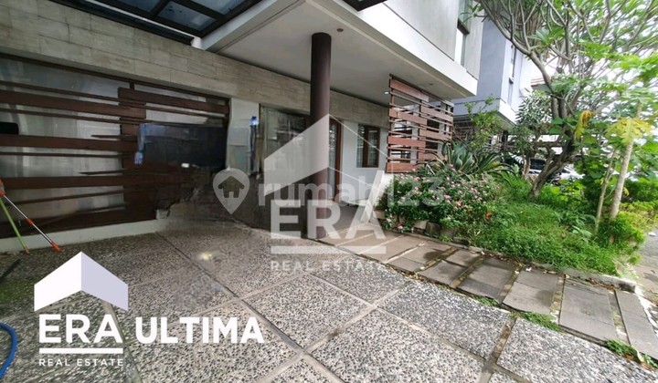 Rumah Full Furnished 2 Lt. di Sayap Tol Pasteur Bandung.