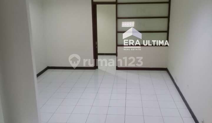 Well-Maintained Ruko Ready to Occupy in Amir Mahmud, Cimahi. Well-Maintained Ruko Ready to Occupy in Amir Mahmud, Cimahi.