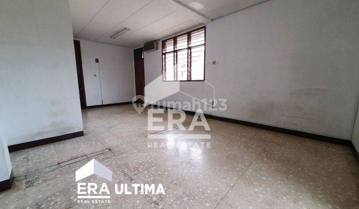 Rumah Bagus 2 Lt. Cocok utk Usaha/Kantor Di Cihapit dekat Gedung Sate Kota Bandung. 2