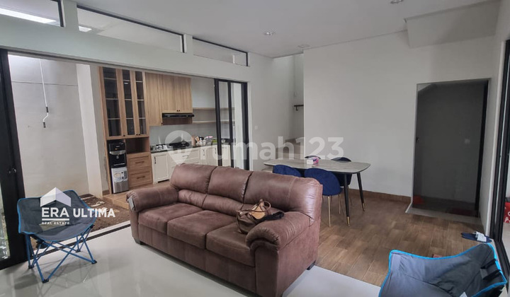 Rumah Bagus Minimalis Di Komplek Summarecon Bandung