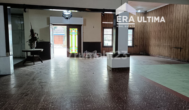 For Rent Ready-to-Use Commercial Space Suitable for Business in Pajajaran For Rent Ready-to-Use Commercial Space Suitable for Business in Pajajaran