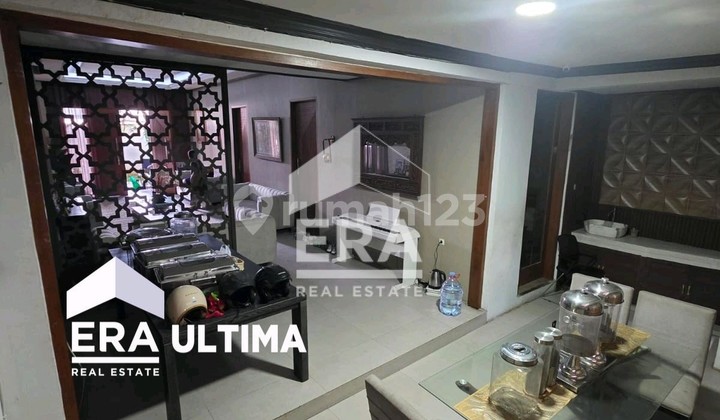 Strategis!! Rumah Mewah 2,5 LT. Dgn Kolam Renang di Burangrang Dekat Asia Afrika Bandung. 2