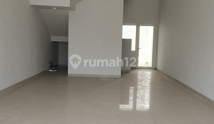 Good Ready-to-Use 3-Storey Shop House at Podomoro Park Bandung 2