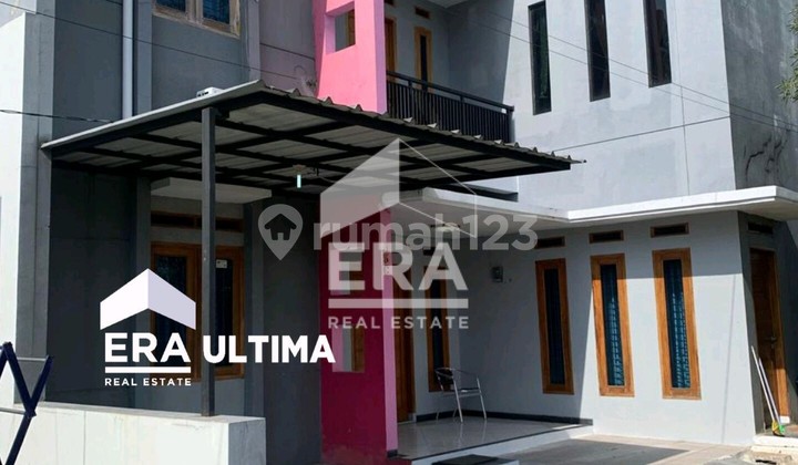 Rumah 2 Lantai Full Furnish di Antapani, Lokasi Strategis. Rumah 2 Lantai Full Furnish di Antapani, Lokasi Strategis.