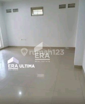 2-Story Shop House. Suitable for Business, Office, and Residence in Cigadung, Bandung. 2