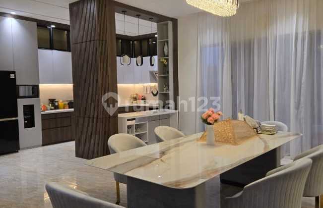 Rumah Fully Furnished 8x25 Di golf island PIK hadap barat laut 2