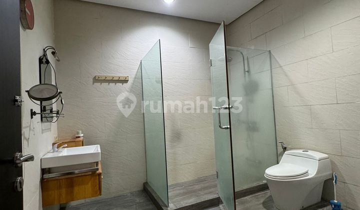 Rumah Di Grisenda 10x20 3lantai Semi Furnish View Taman Bisa Kpr 2