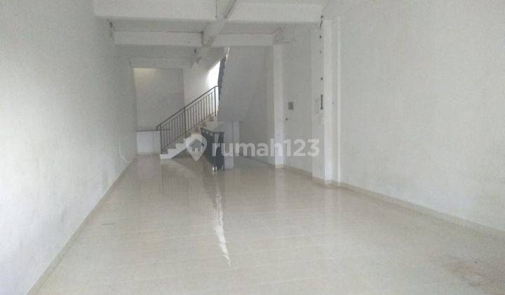 Disewakan Ruko 2 Gandeng Kebon Kacang Lb 600m2, Lokasi Strategis 2