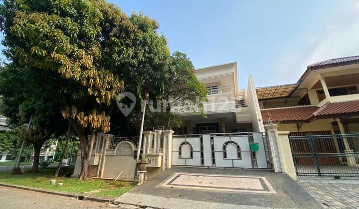 For Sale Beautiful Pinisi House, 26x27 2 floors, furnished, Rp29.5m Negotiable For Sale Beautiful Pinisi House, 26x27 2 floors, furnished, Rp29.5m Negotiable