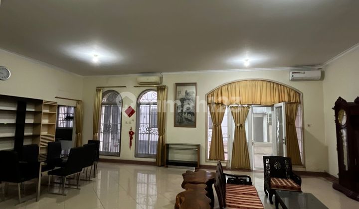 Rumah Flamboyan Golf Pik 12x23 2,5 Lantai Full Furnished  2