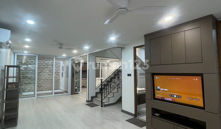 Rumah Hoki Rumah Muara Karang 7 Full Renov 7x20 Semi Furnished