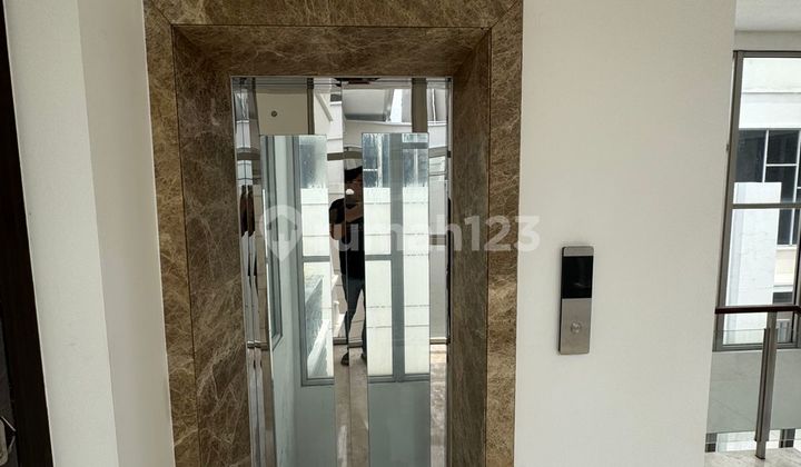 Rumah Golf Island Pik 12X30 Cluster Mozzart Hadap Barat Daya 2