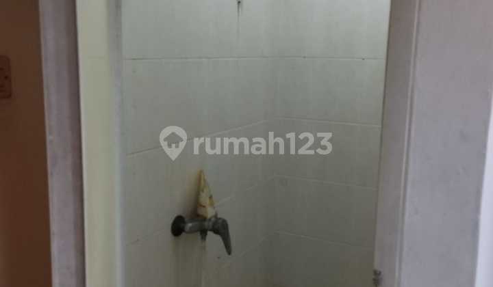 Ruko Kost Di Penjagalan 4x15 5Lantai Plong Kawasan Strategis 2