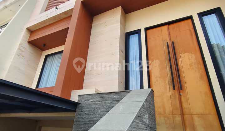 Rumah Mayang Pantai Indah Kapuk