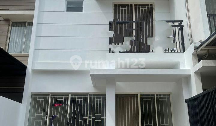Rumah Pik1 Layar Permai 5x13 2 Lantai Hadap Selatan Bisa Kpr