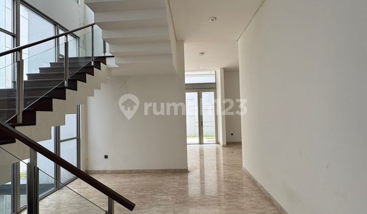 Rumah Golf Island Pik 12X30 Cluster Mozzart Hadap Barat Daya