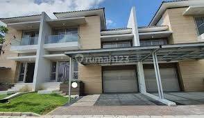 Rumah Golf Island Pik Cluster Violin 10x25 Unfurnished Siap Huni 1