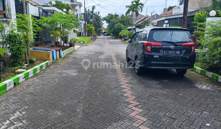 1452. Rumah Tenggilis Utara  3
