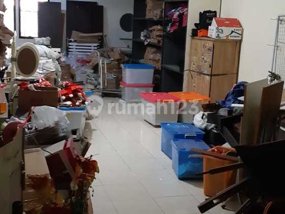 1528. For Sale: Ruko Raya Tenggilis, East Surabaya 1528. For Sale: Ruko Raya Tenggilis, East Surabaya