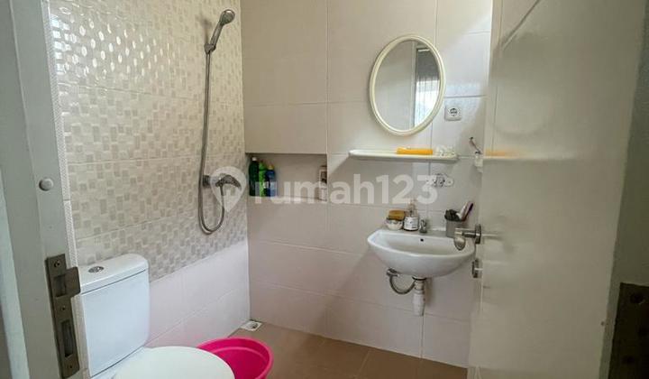 kamar mandi del 11. rumah delta regency