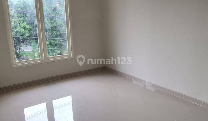 Vd38 Dijual Rumah Siap Huni Kutisari Indah, Surabaya 2