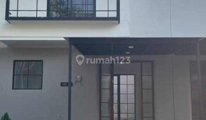 1618. Rumah Graha Natura Alamanda Surabaya  1