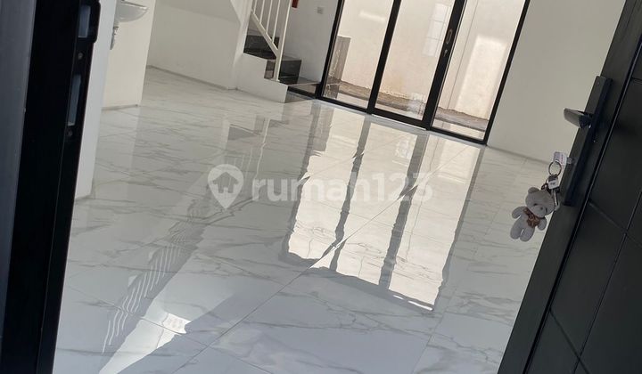 1734. Rumah Bagus Rungkut Asri Surabaya Timur  2