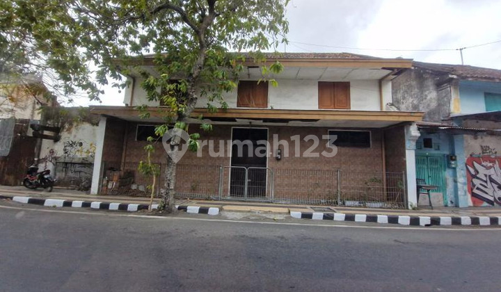 1974. Dijual Rumah Yos Sudarso  Pakelan, Kota Kediri 