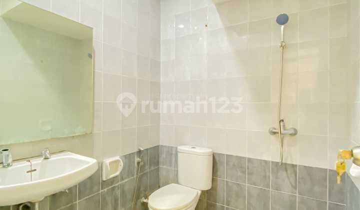 2008. Rented a Nice House in San Antonio Pakuwon City, East Surabaya. 2