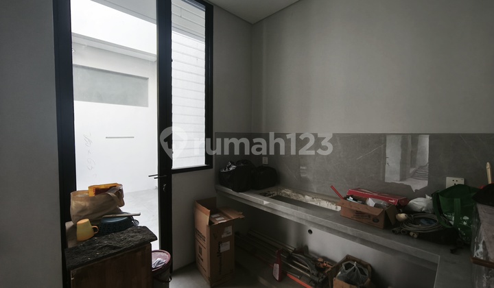 1789. Woodland House, West Surabaya Citraland 2