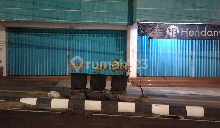 1981. Shop House for Sale Ready to Use in Magetan 1