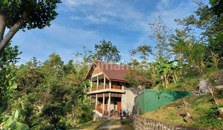 For Sale: Serene Villa House in Mojokerto Trawas For Sale: Serene Villa House in Mojokerto Trawas