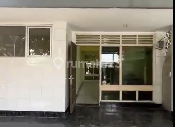 Dijual Rumah Strategis 2