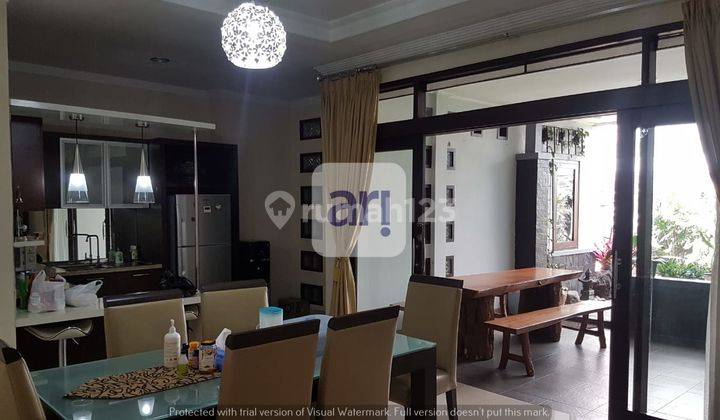 Rumah 2 Lantai Bagus Unfurnished SHM di Sayap Sutami, Bandung 2