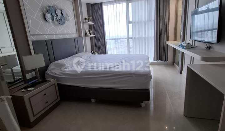 Luxury Apartment One Icon 3Br, Tunjungan Plaza, Central Surabaya.