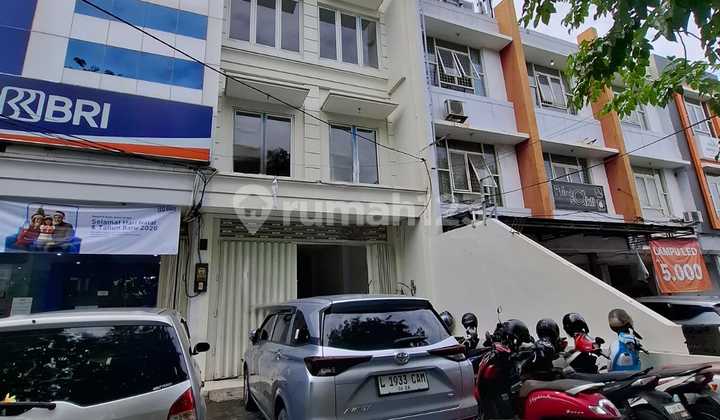 Shop House at Zero Main Road, South Surabaya. 2