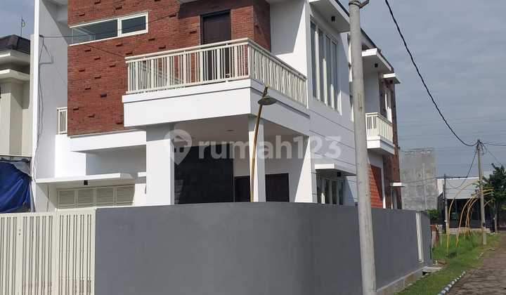 Casa Veranza A New House, Pinang Garden, Sidoarjo